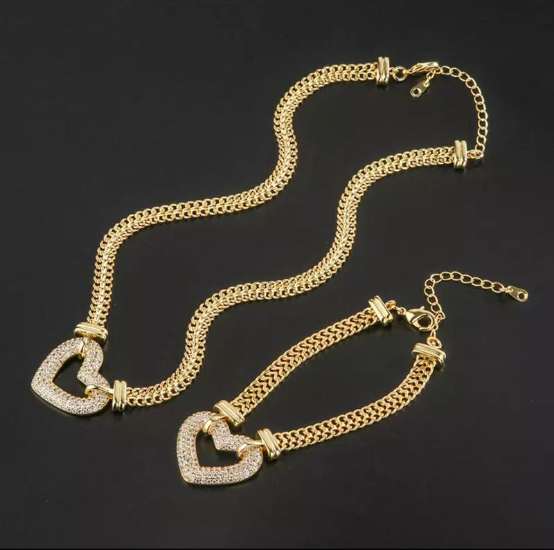 CONJUNTO CORDÃO + PULSEIRA FEMININA CORAÇÃO VAZADO BANHADA A OURO 18K