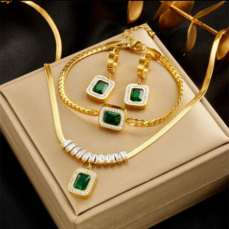 KIT CORDÃO + PULSEIRA + PAR DE BRINCOS FEMININO- BANHADO A OURO 18K