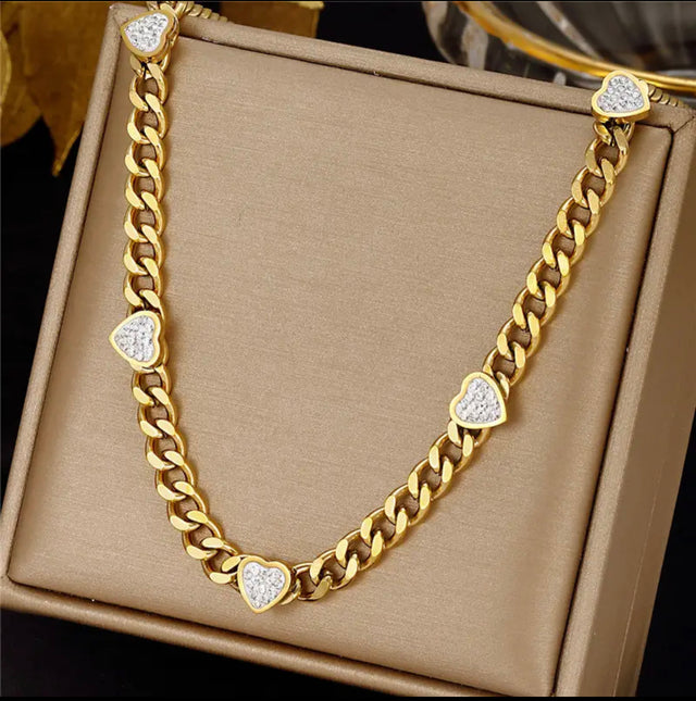 KIT CORDÃO + ANEL + PAR DE BRINCOS FEMININO- BANHADO A OURO 18K