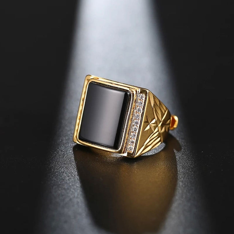 ANEL PEDRA CRAVEJ AJUSTÁVEL - BANHADO A OURO 18K