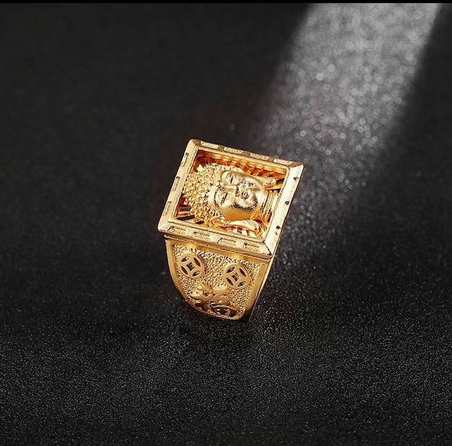 Anel Regulável Buda Banhado a Ouro 18k Luxo.