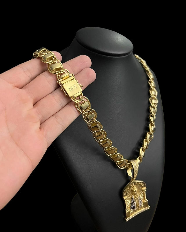CORDÃO DUBAI 15MM + PINGENTE NOSSA SENHORA QUEM ME GUARDA NÃO DORME - BANHADO A OURO 18K