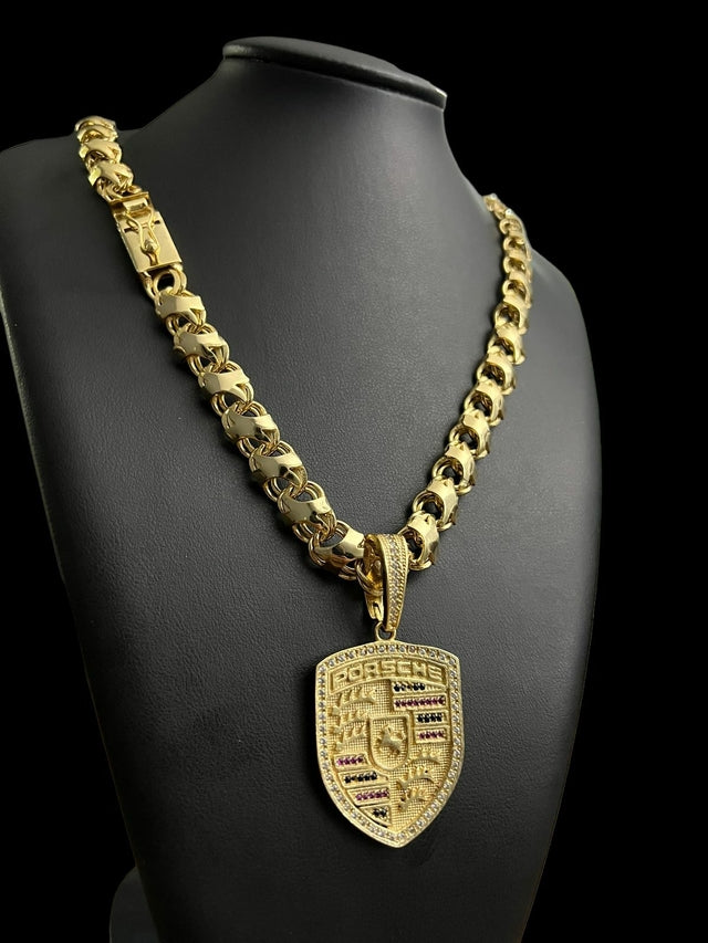 Cordão 12mm Friso S + Pingente Porsche - Banhado a Ouro 18k