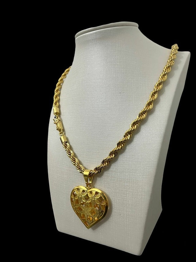 Cordão 8mm Baiano Feminino + Pingente Coração Florido - Banhado a ouro 18k