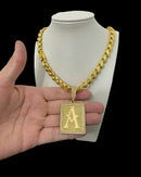 Cordão 8mm Friso S Feminino + Pingente Letra Cravejada - Banhado a Ouro 18K