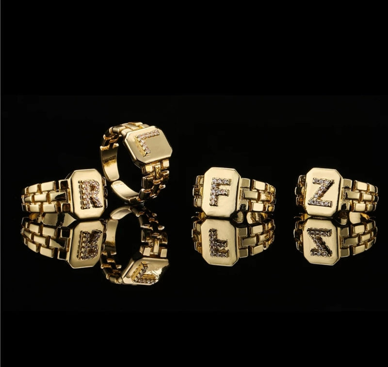 ANEL FEMININO LETRA INICIAL- BANHADO A OURO 18K